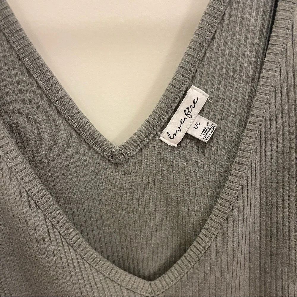 Knotted Rib Tank Top - Picture 5 of 7